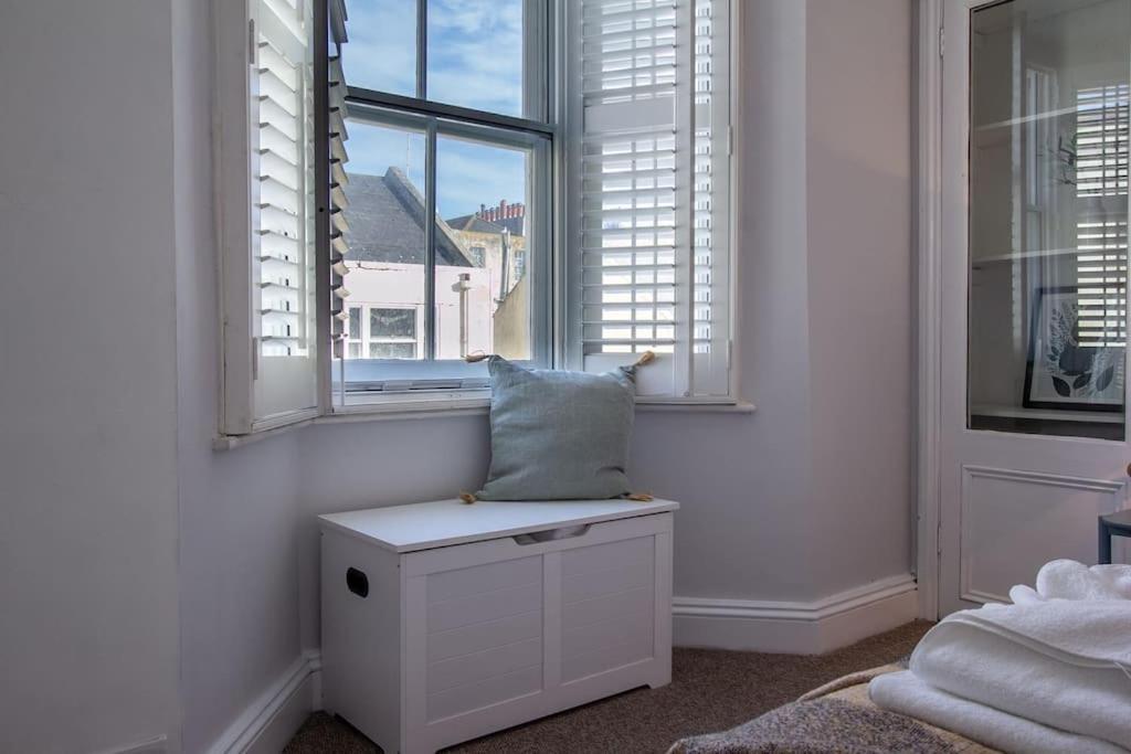 Regency Grade II Listed Townhouse By Centre And Beach Hove Extérieur photo