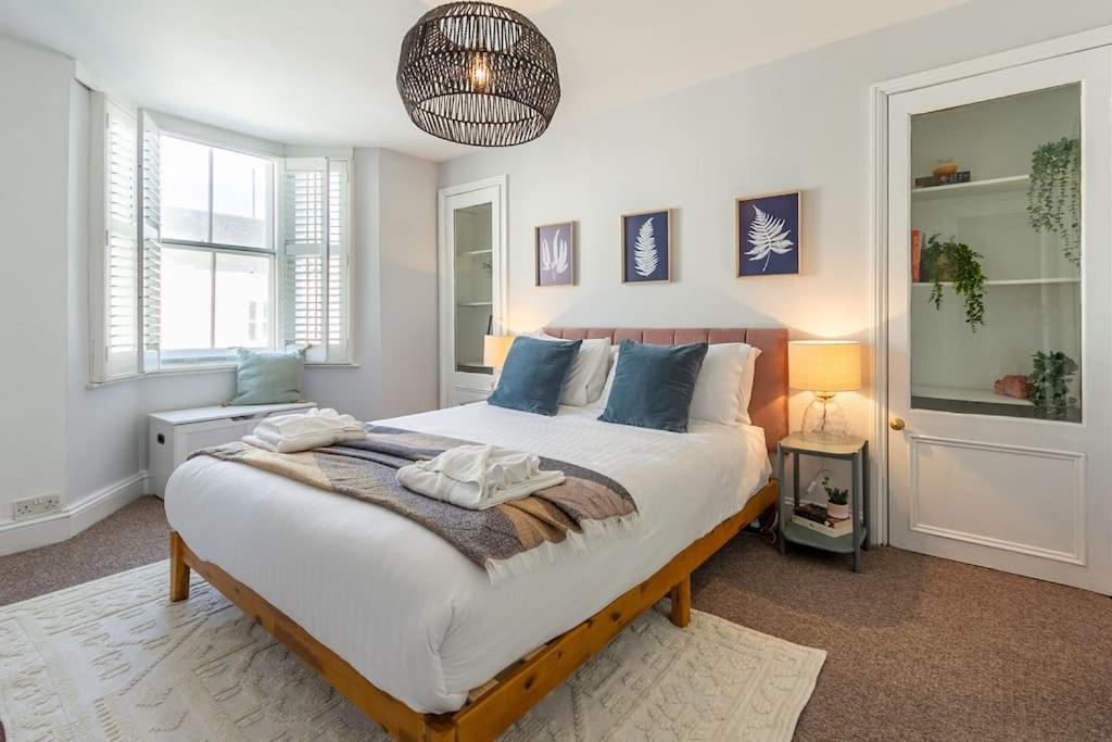 Regency Grade II Listed Townhouse By Centre And Beach Hove Extérieur photo
