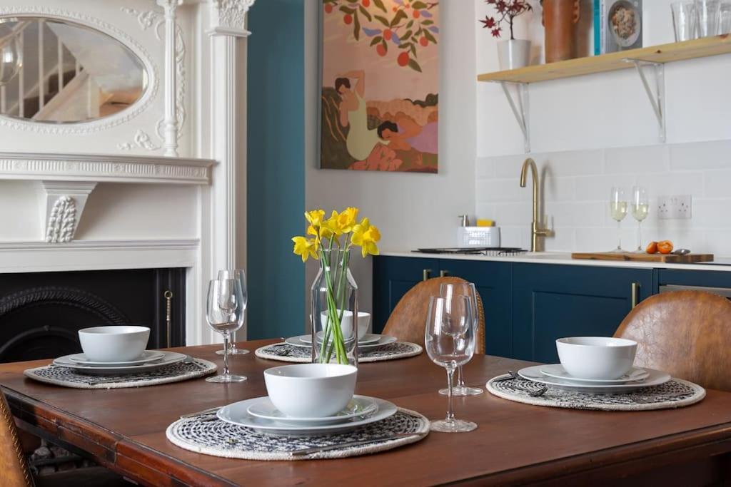 Regency Grade II Listed Townhouse By Centre And Beach Hove Extérieur photo